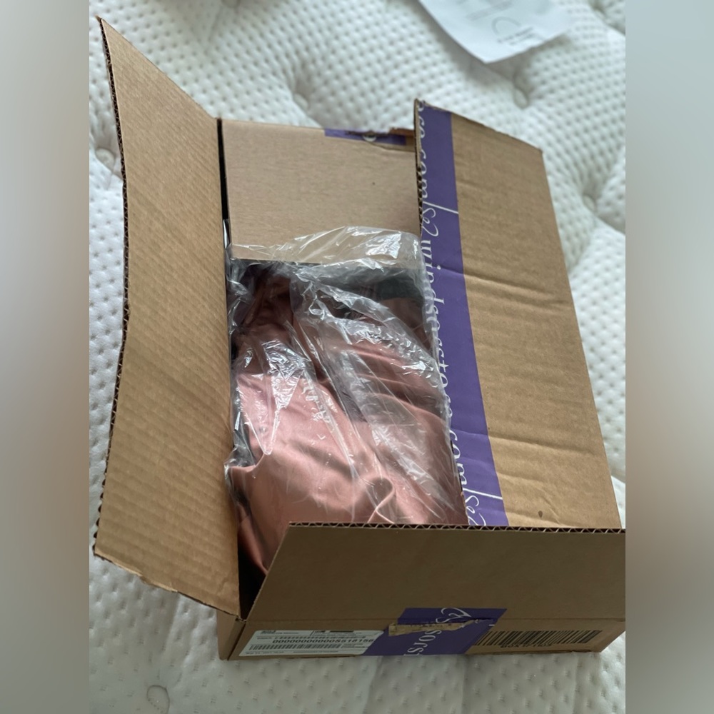 WINDSOR ROSE GOLD PROM DRESS - Picture 11 of 13
